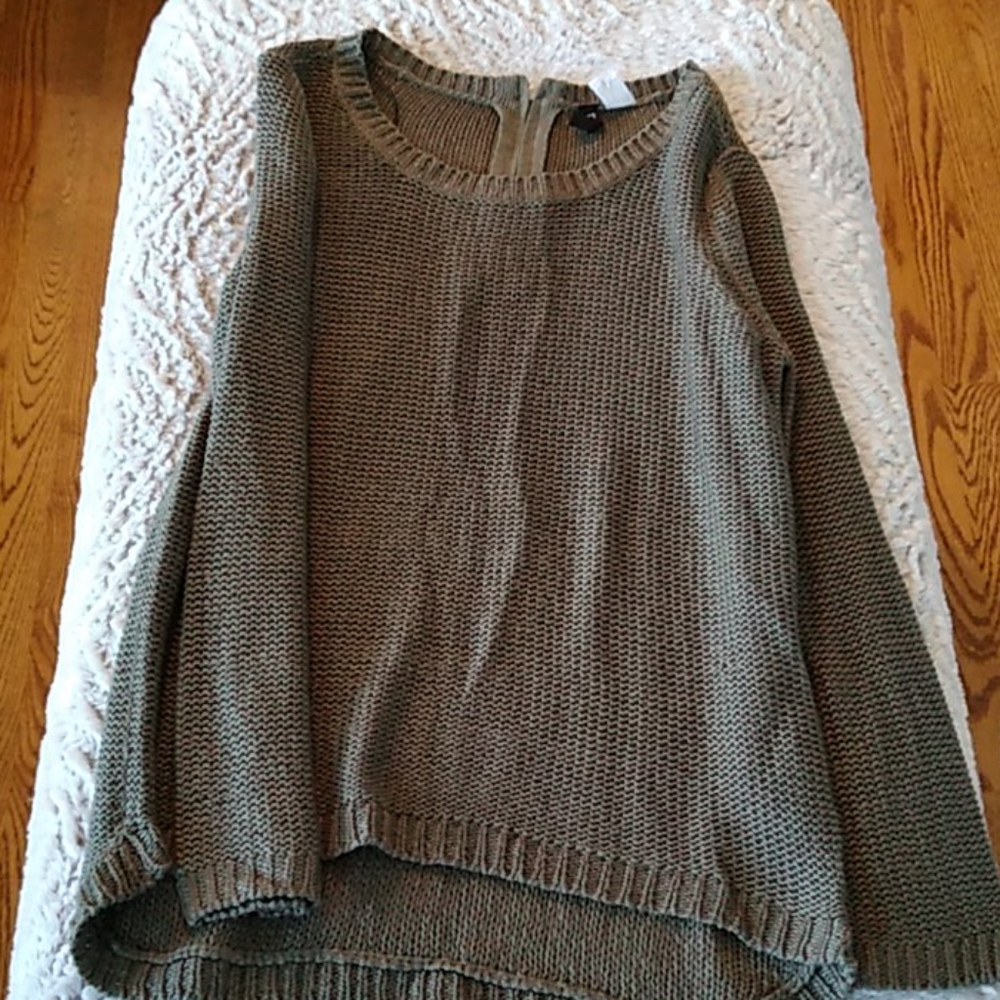 H&M Sweater - Picture 7 of 11